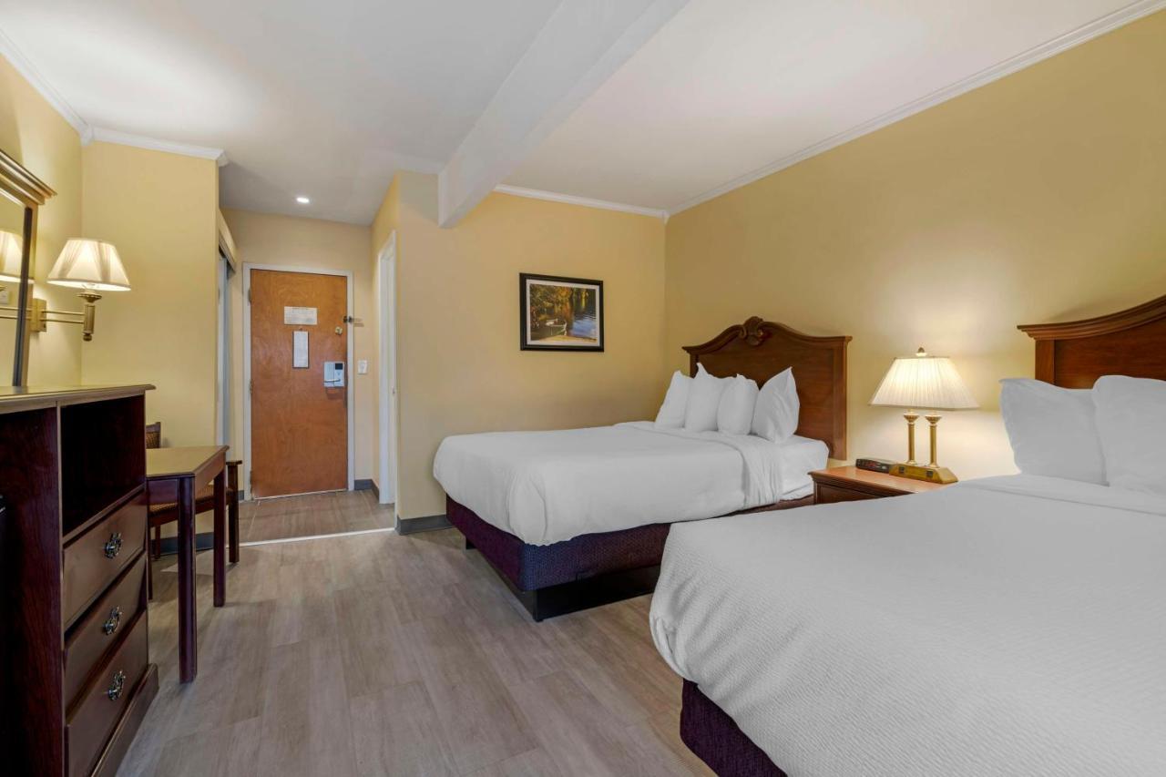Best Western Of Lake George Zewnętrze zdjęcie