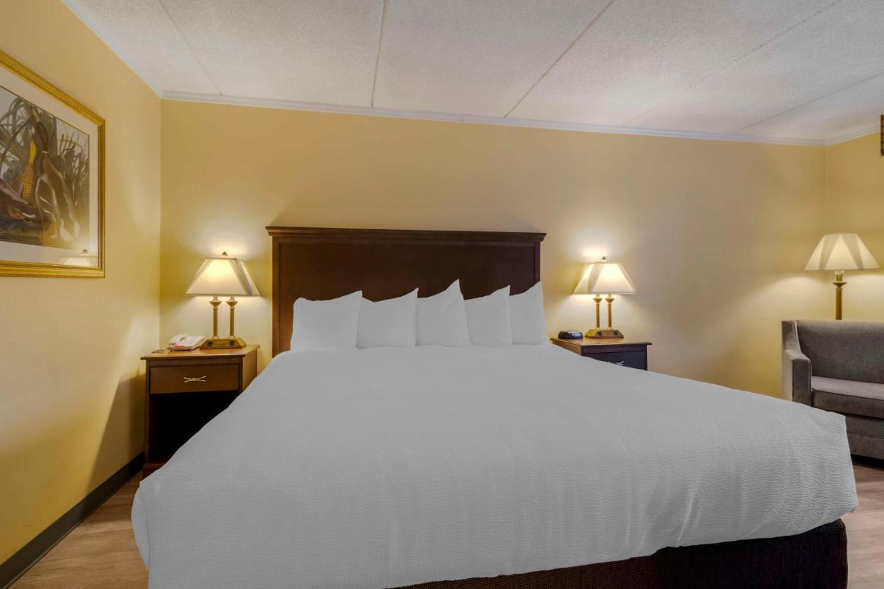 Best Western Of Lake George Zewnętrze zdjęcie